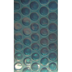 Buborékfólia medencevíz takarásához